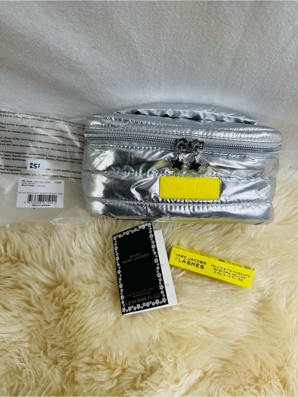 💕251 Marc Jacobs Metallic Silver Quilted Cosmetic Pouch with Yellow Logo Patch